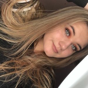 Meet your Posher, Brianna